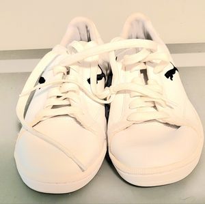 Men Puma White Sneakers size 8 (New never worn)
